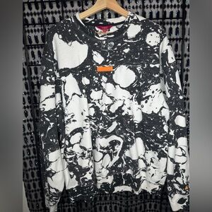 Teddy Fresh x Myfawnwy Marble Crewneck Sweater 
 Marble Print Sweatshirt